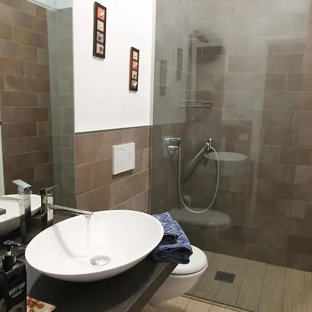 Apartment Casa Vik, Comoda Al Centro